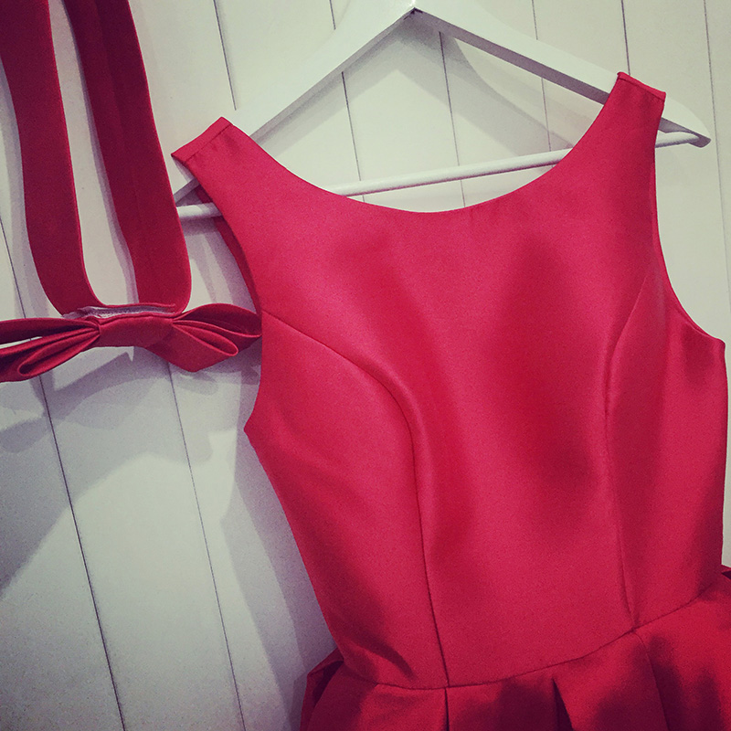 A-line Straps Sleeveless Knee-length Satin Cocktail Party Dress 4