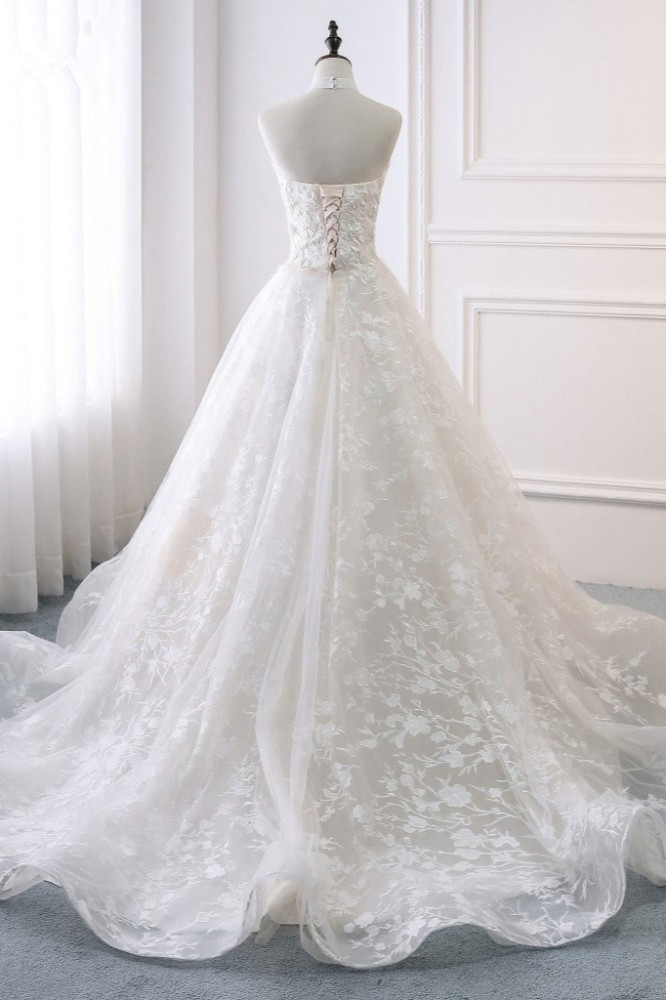 A-line Halter-neck Sleeveless Floor-length Tulle Bridal Gown With Appliques 2
