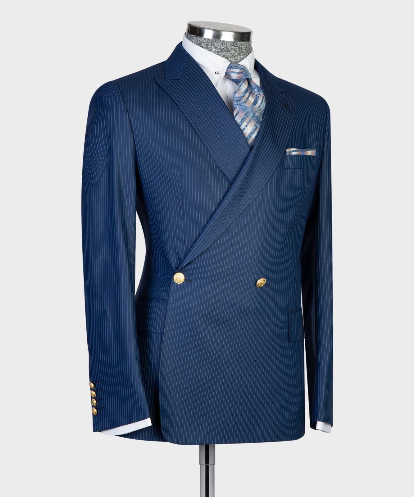 Navy Double Breasted Two Pieces Men Suit with Peaked Lapel 3