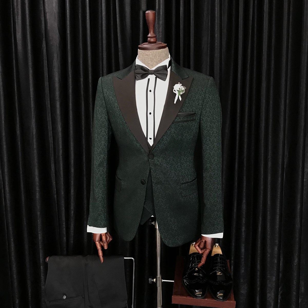 Dark Blue Jacquard Men Suit 3