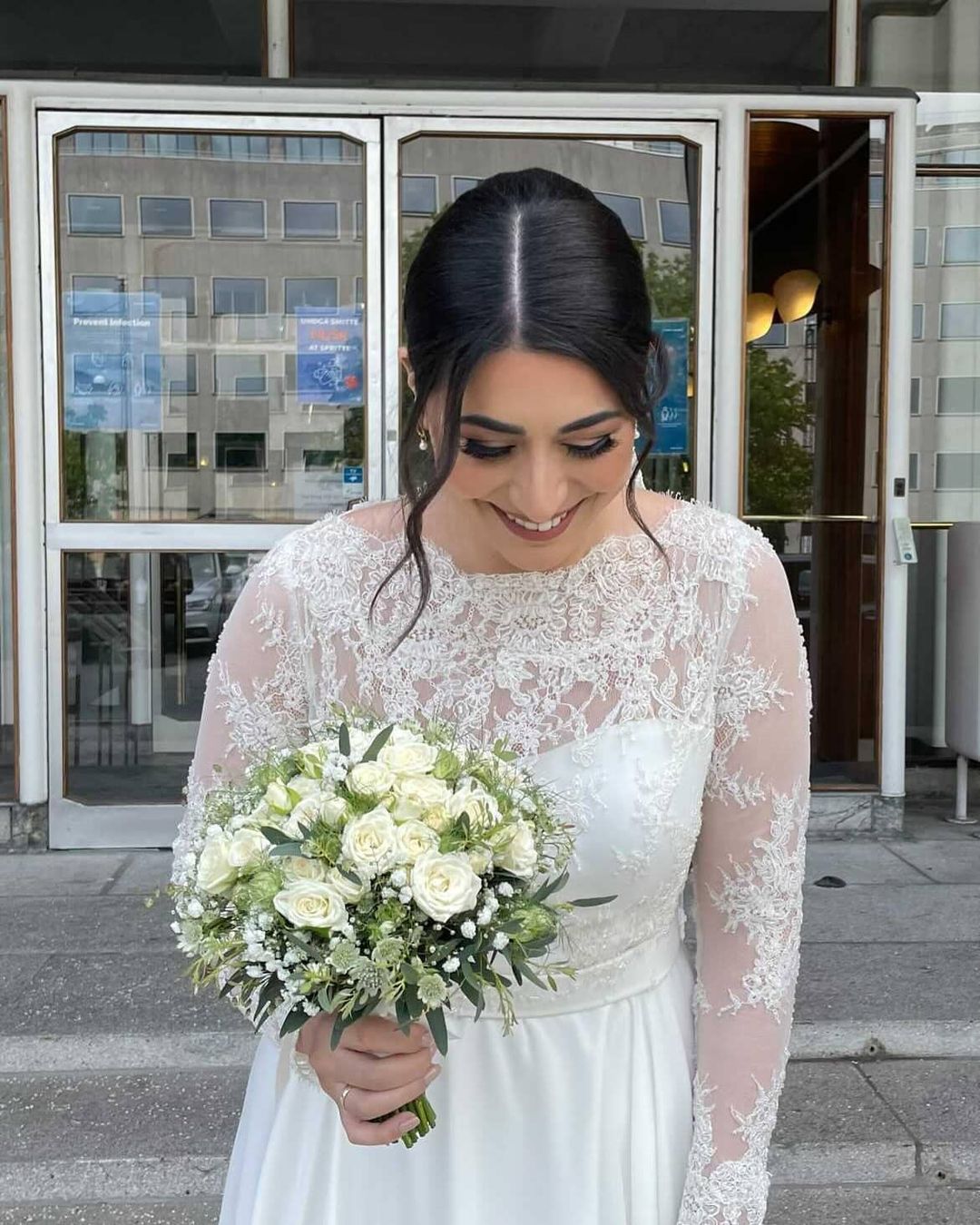 Column Straps Sweetheart Neck Long Sleeves Chapel Train 100D Chiffon Bridal Gown With Lace 6
