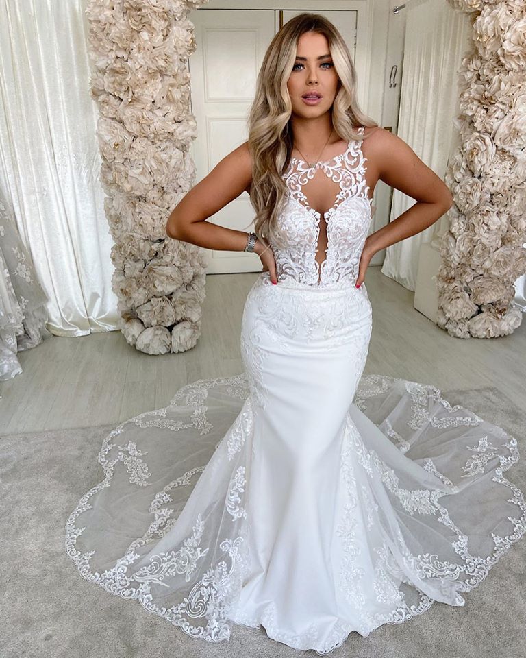 Mermaid Spaghetti Straps Sleeveless Sweep / Brush Train Satin Wedding Dress With Lace 2