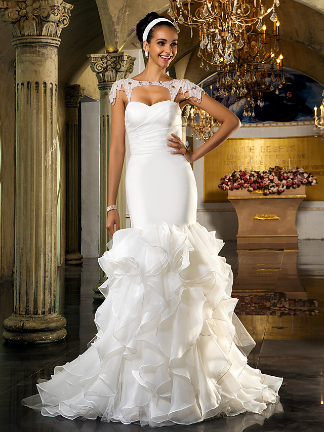 Mermaid Sweetheart Neck Cap Sleeves Sweep / Brush Train Organza Bridal Dress With Buttons 2