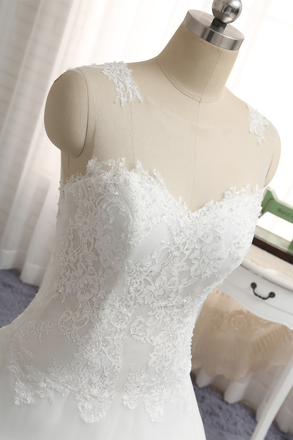 A-line Jewel Neck Sleeveless Floor-length Tulle Wedding Dress With Appliques 3