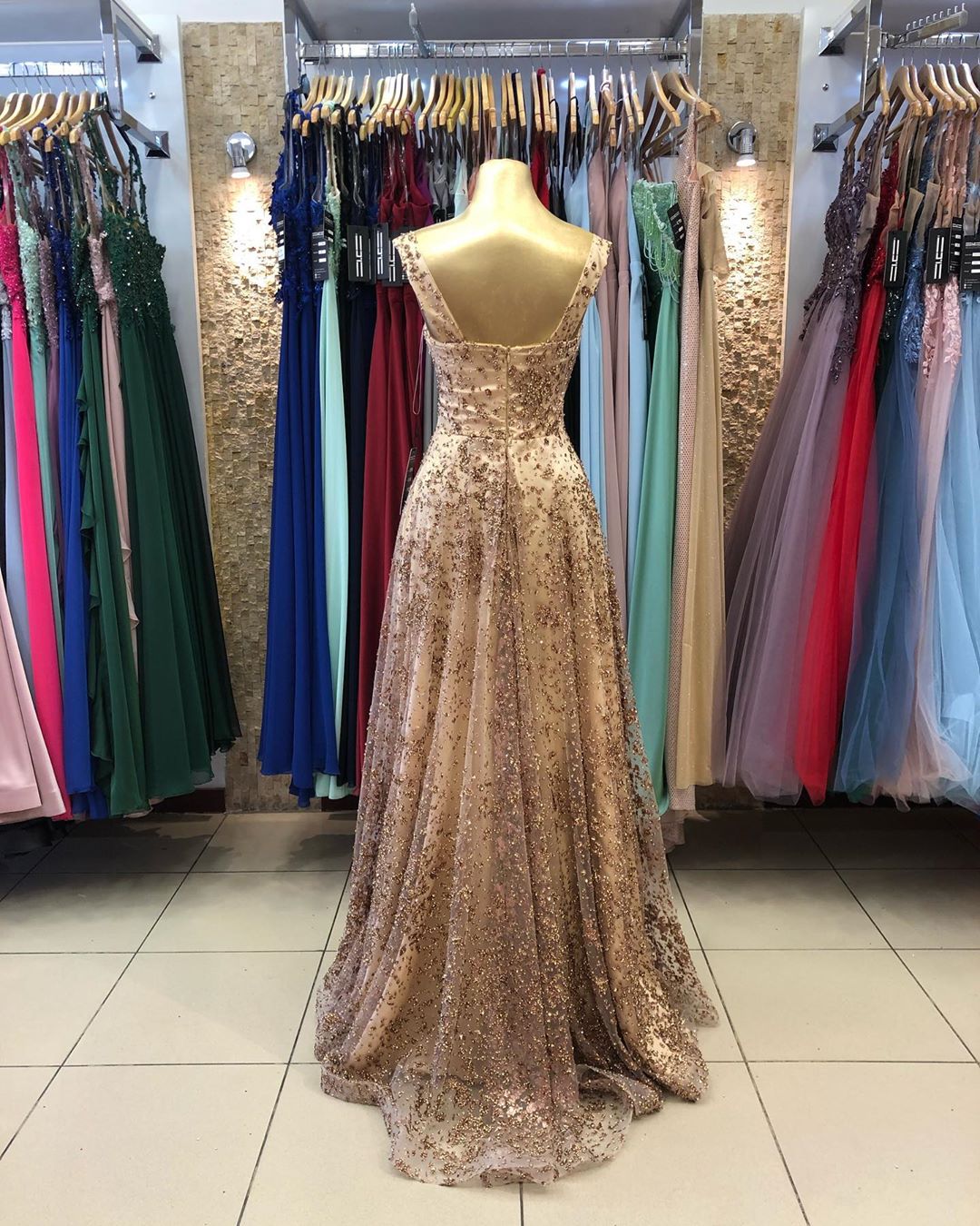 A-line Sweetheart Neck Sleeveless Floor-length Evening Gown With Ruffles 2