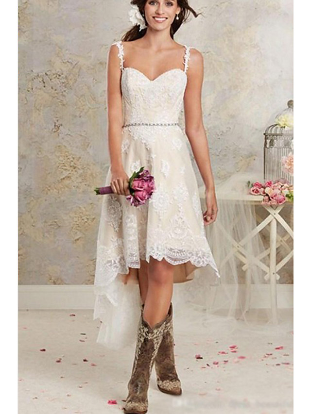 A-line Sweetheart Neck Sweep / Brush Train Tulle Wedding Gown With Lace 3