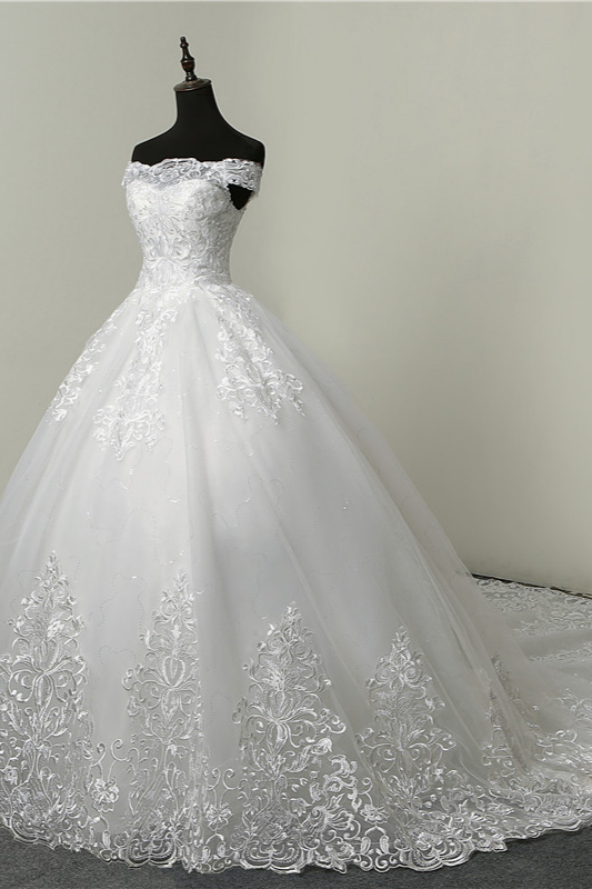 Bateau Neck Sleeveless Floor-length Tulle Bridal Attire With Appliques 4