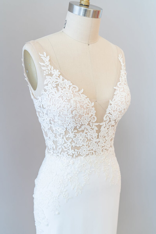 Column V-neck Sleeveless Chapel Train Spandex Bridal Gown With Appliques 5