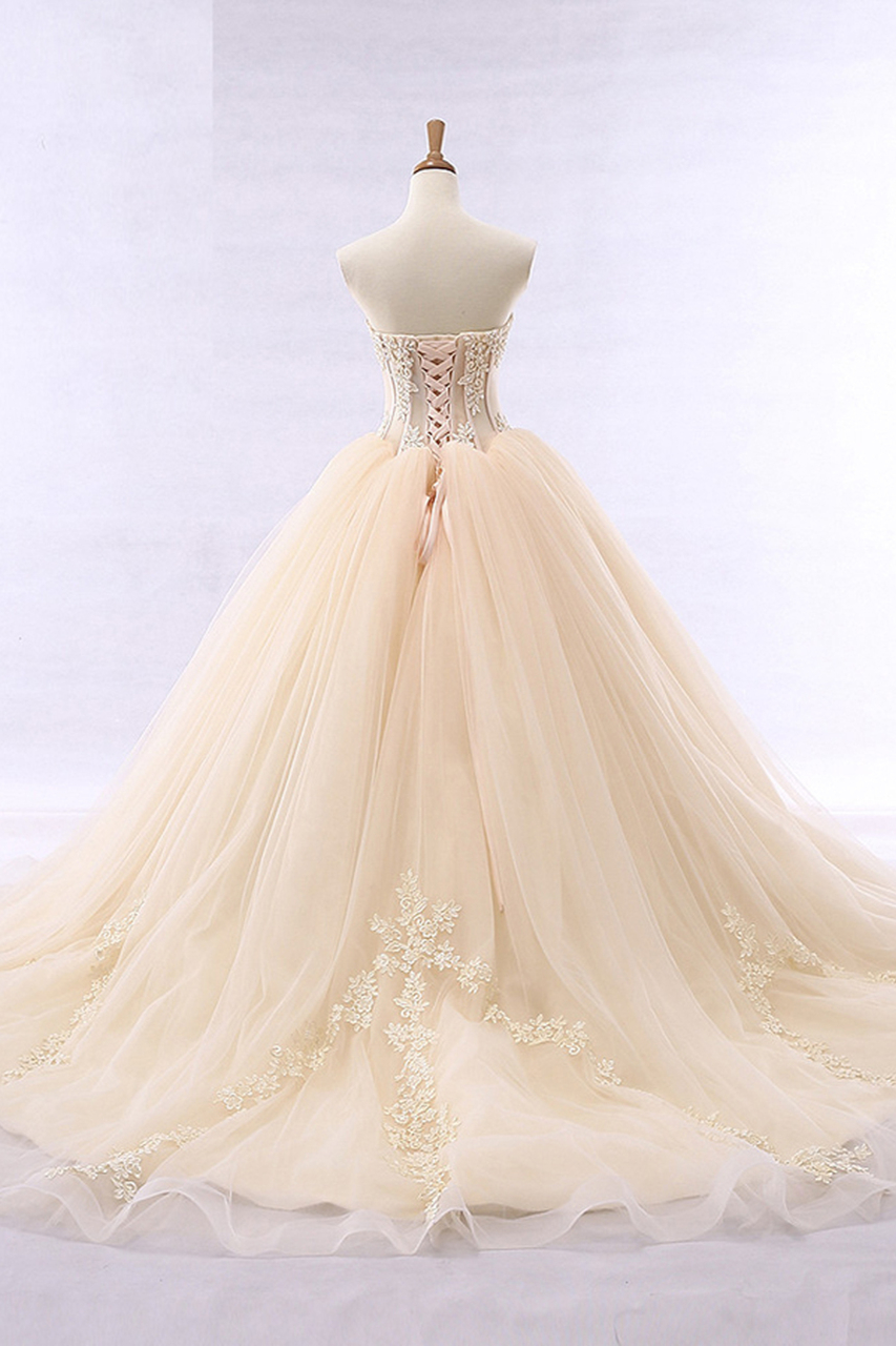 A-line Strapless Sweetheart Neck Floor-length Tulle Bridal Dress With Appliques 2