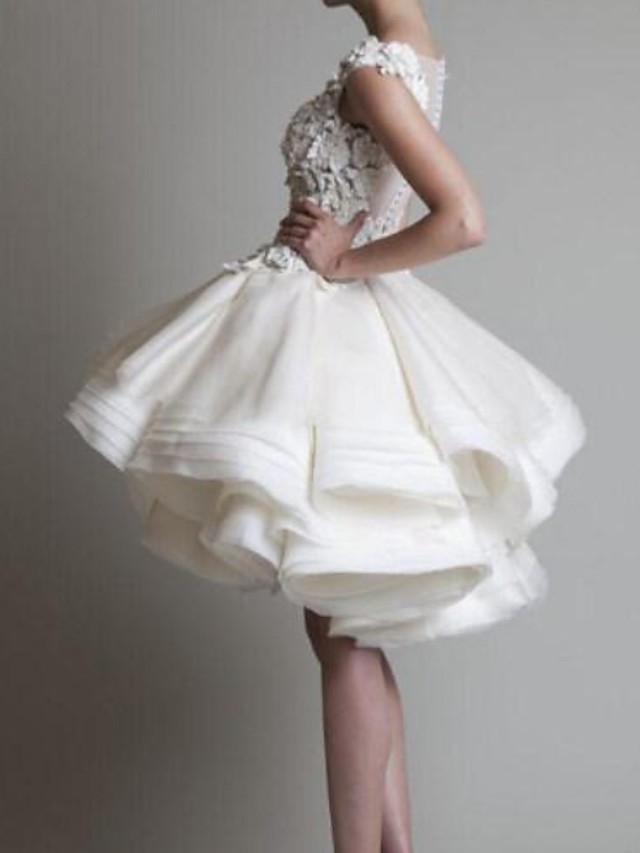 A-line Sleeveless Asymmetrical Tulle Bridal Gown With Ruffles 2