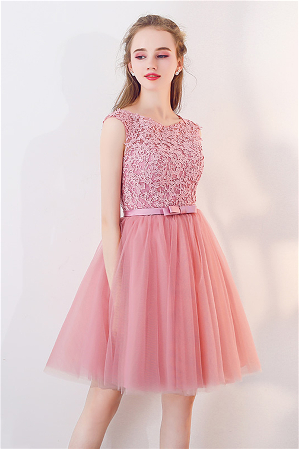 Pink Tulle Sleeveless Homecoming Dress with Lace Bowknot 3