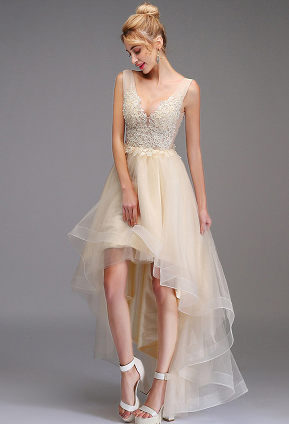 A-line V-neck Sleeveless Hi-Lo Tulle Wedding Guest Dress With Appliques 3
