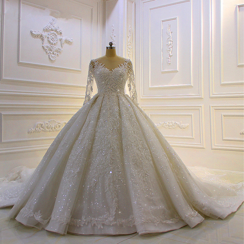 Ball Gown Jewel Neck Long Sleeves Floor-length Tulle Bridal Dress With Appliques 3