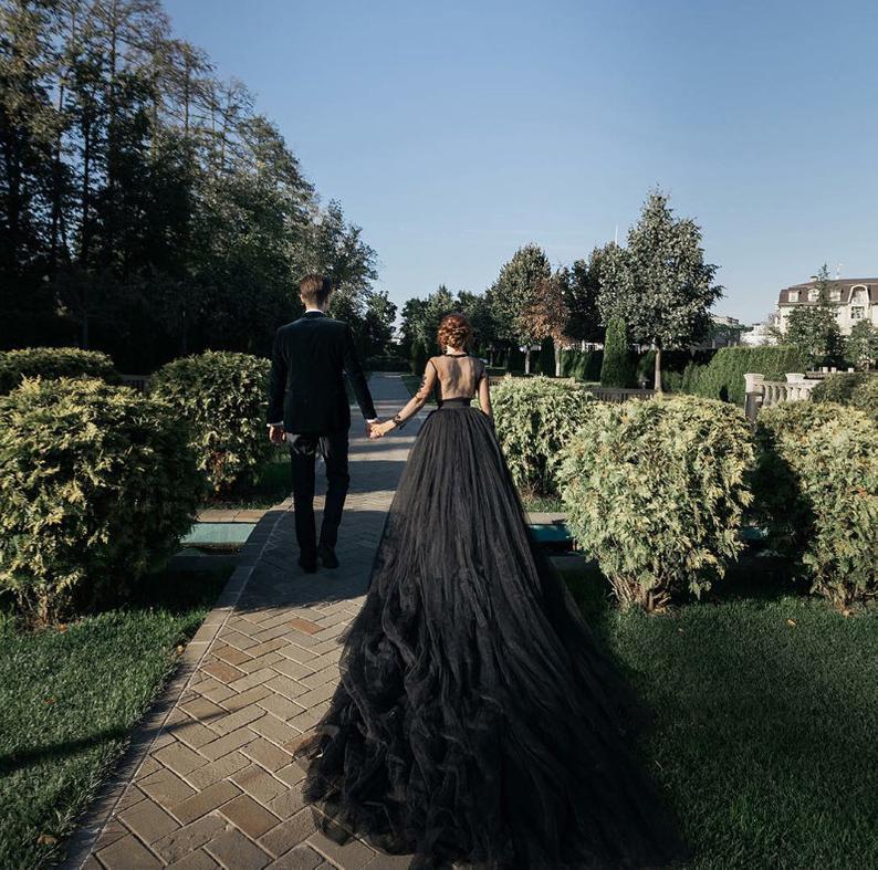 A-line Sweetheart Neck Long Sleeves Chapel Train Tulle Evening Gown With Ruffles 3
