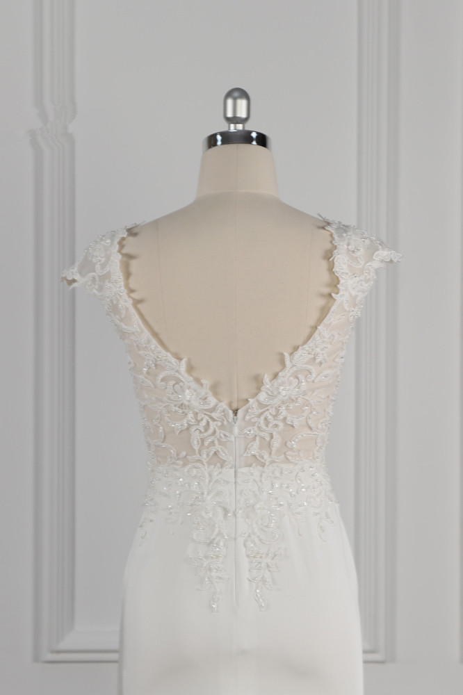 Mermaid V-neck Sleeveless Floor-length Tulle Bridal Attire With Lace 6