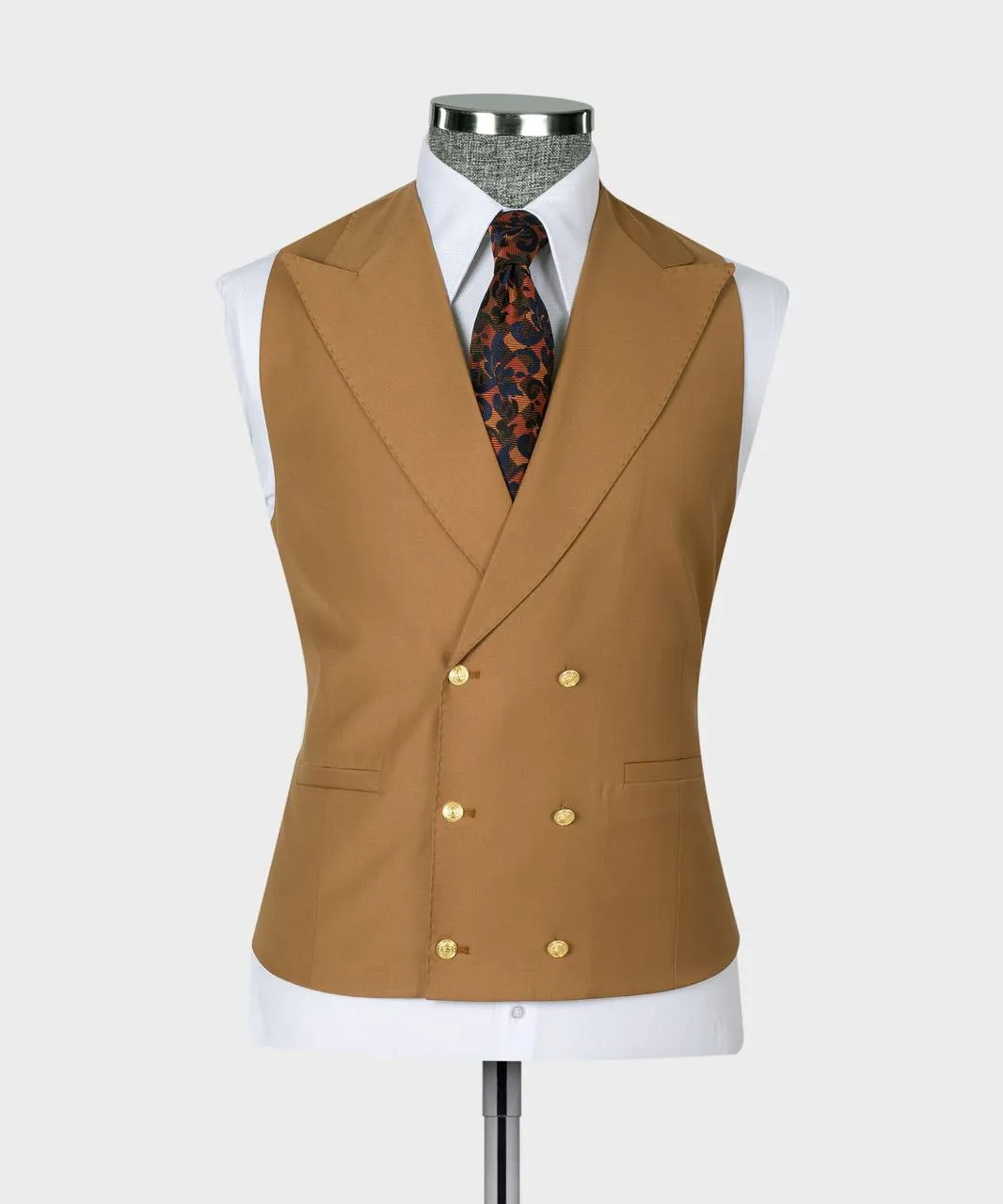 Brown Three Pieces Peaked Lapel Business Men Suit 2