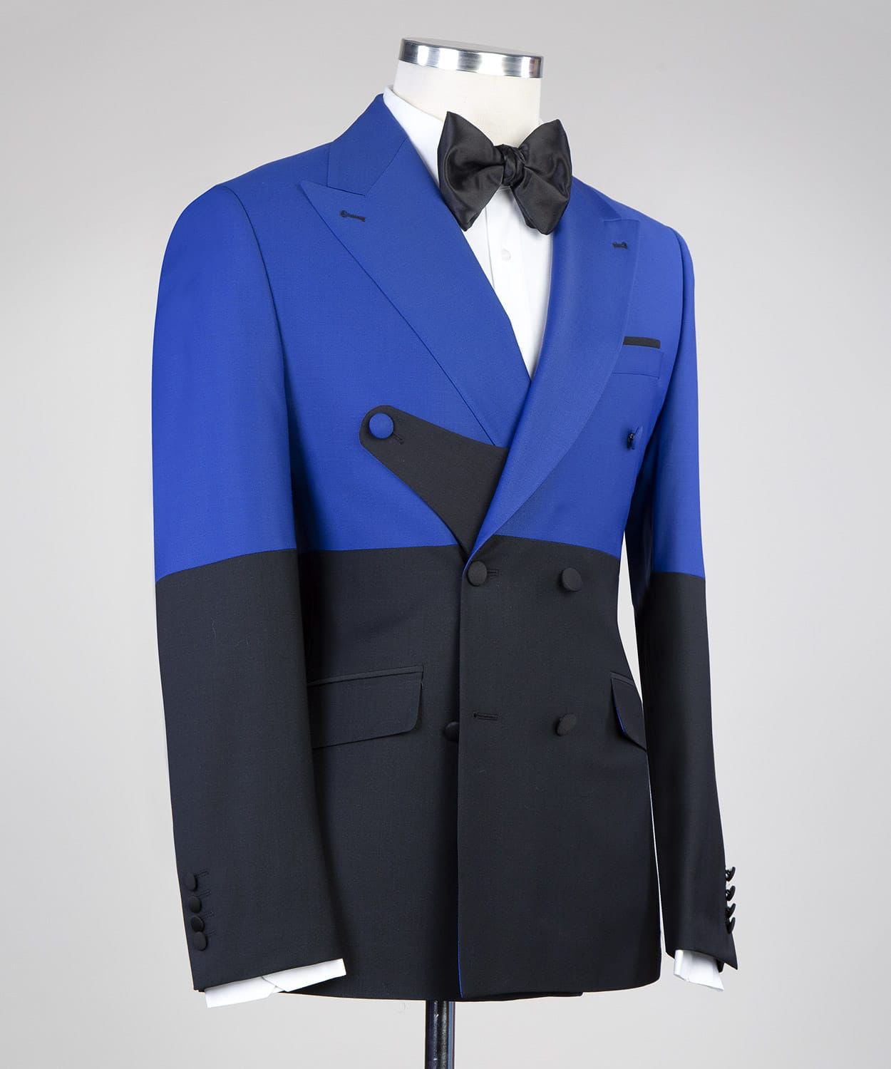Blue And Black Double Breasted Peaked Lapel Prom Men Suit 2