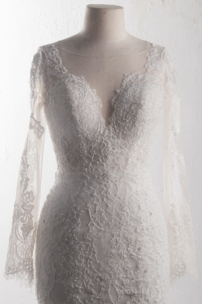 A-line V-neck Sleeveless Floor-length Tulle Wedding Dress With Appliques 4