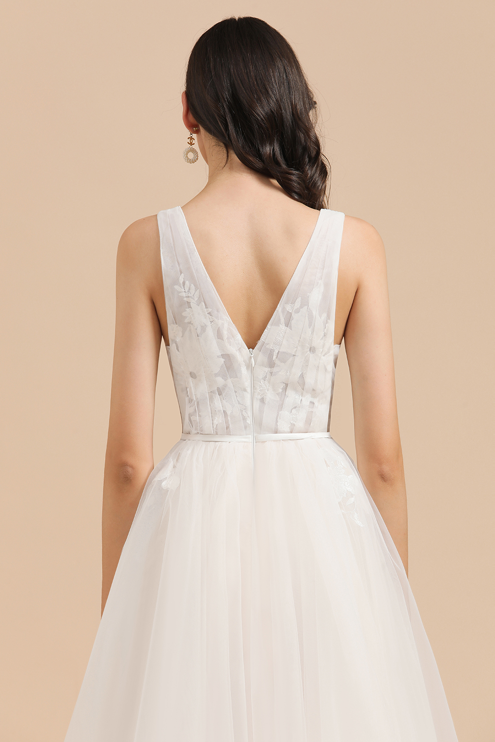 A-line V-neck Sleeveless Floor-length Satin Bridal Dress With Lace 8