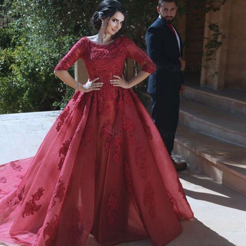 Column Scoop Neck Half-Sleeves Court Train Tulle Formal Dress With Appliques 3