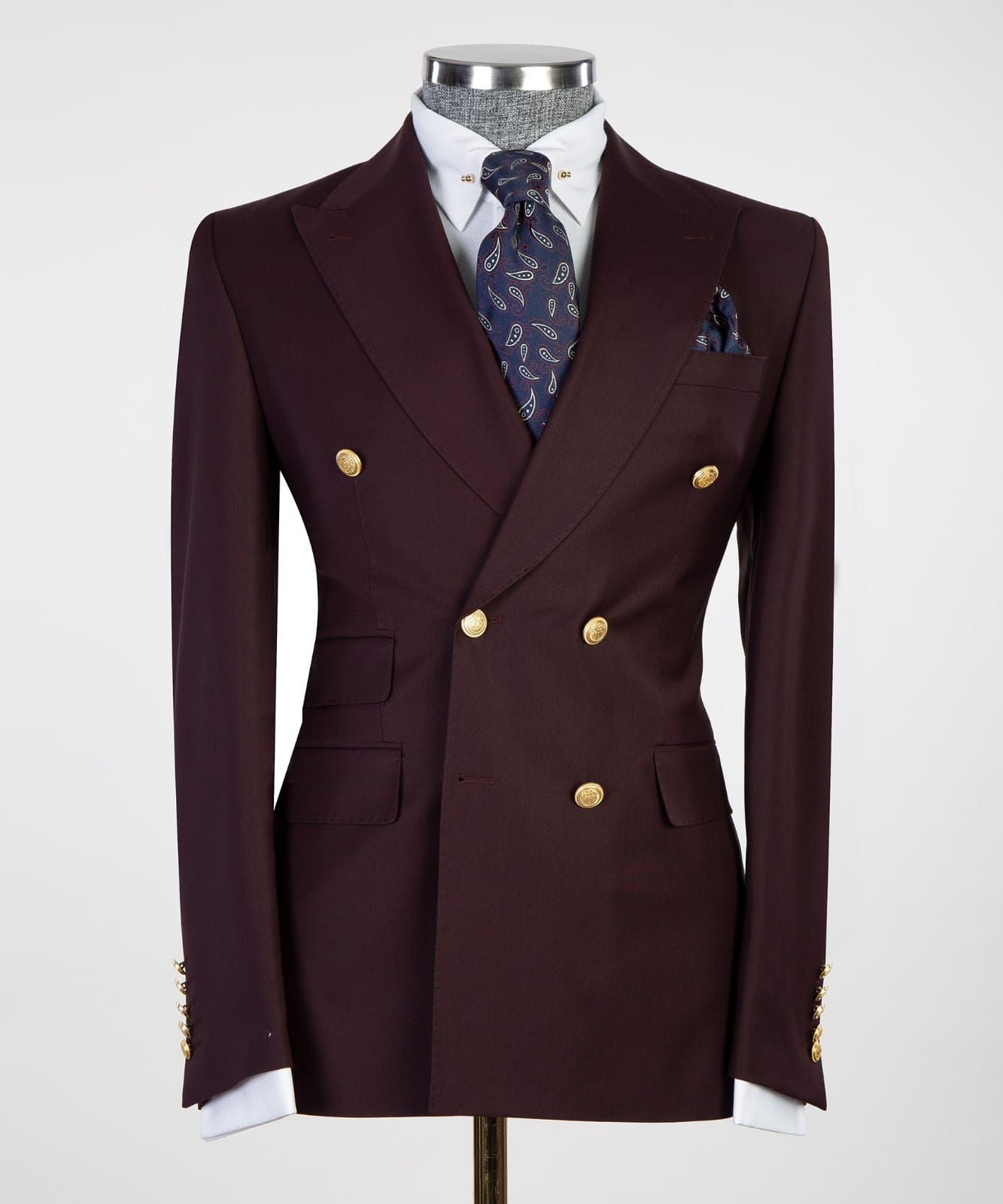 Burgundy Double Breasted Men Suit with Peaked Lapel 4