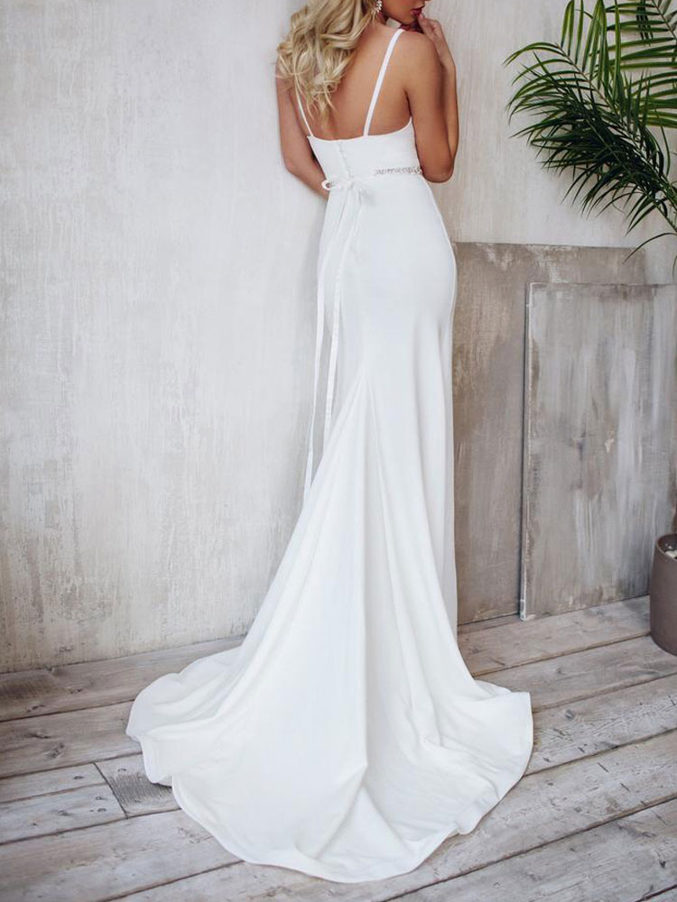 Mermaid V-neck Sleeveless Bridal Gown With Court Train 4