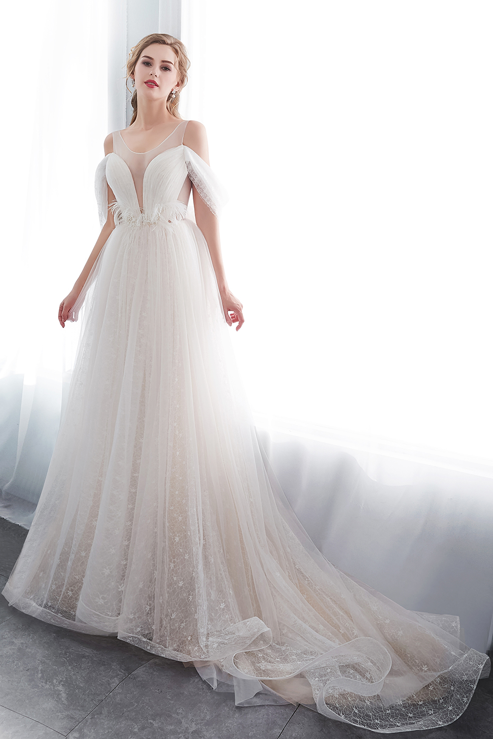 A-line Jewel Neck Sleeveless Chapel Train Tulle Bridal Dress With Lace 3