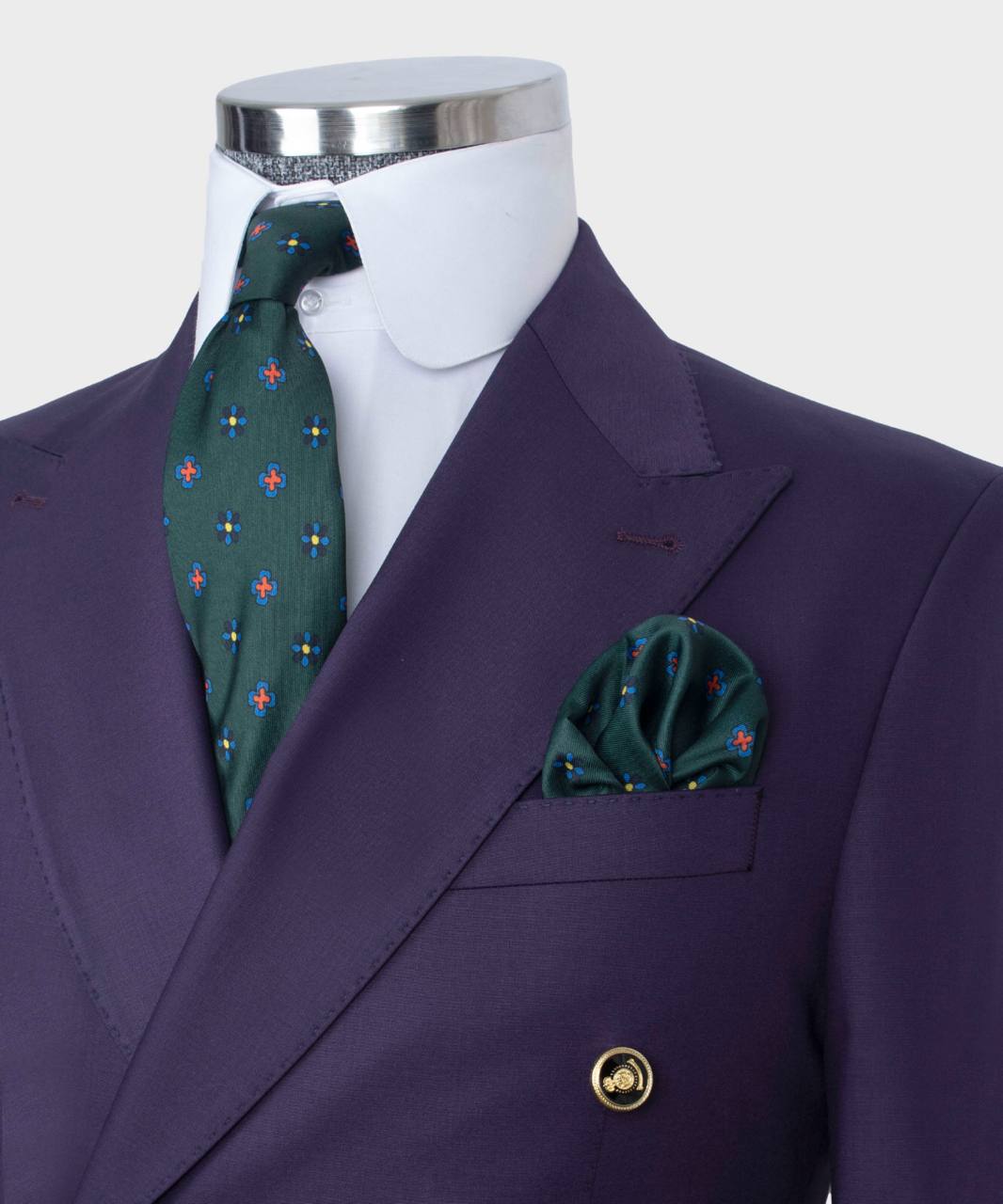 Purple Two Pieces Men Suit with Peaked Lapel 2