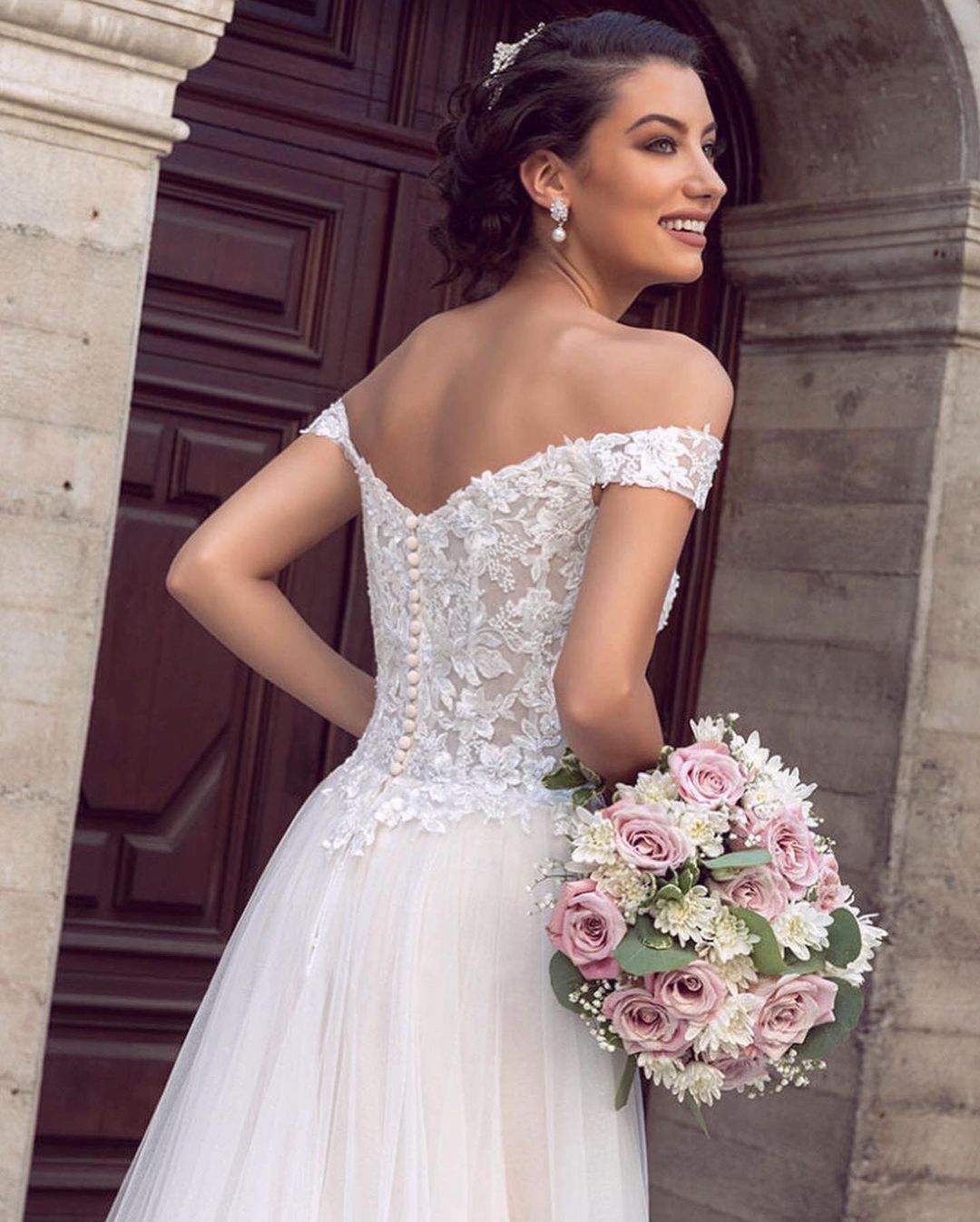 A-line Off-the-shoulder Sleeveless Court Train Tulle Wedding Gown With Pearls 3