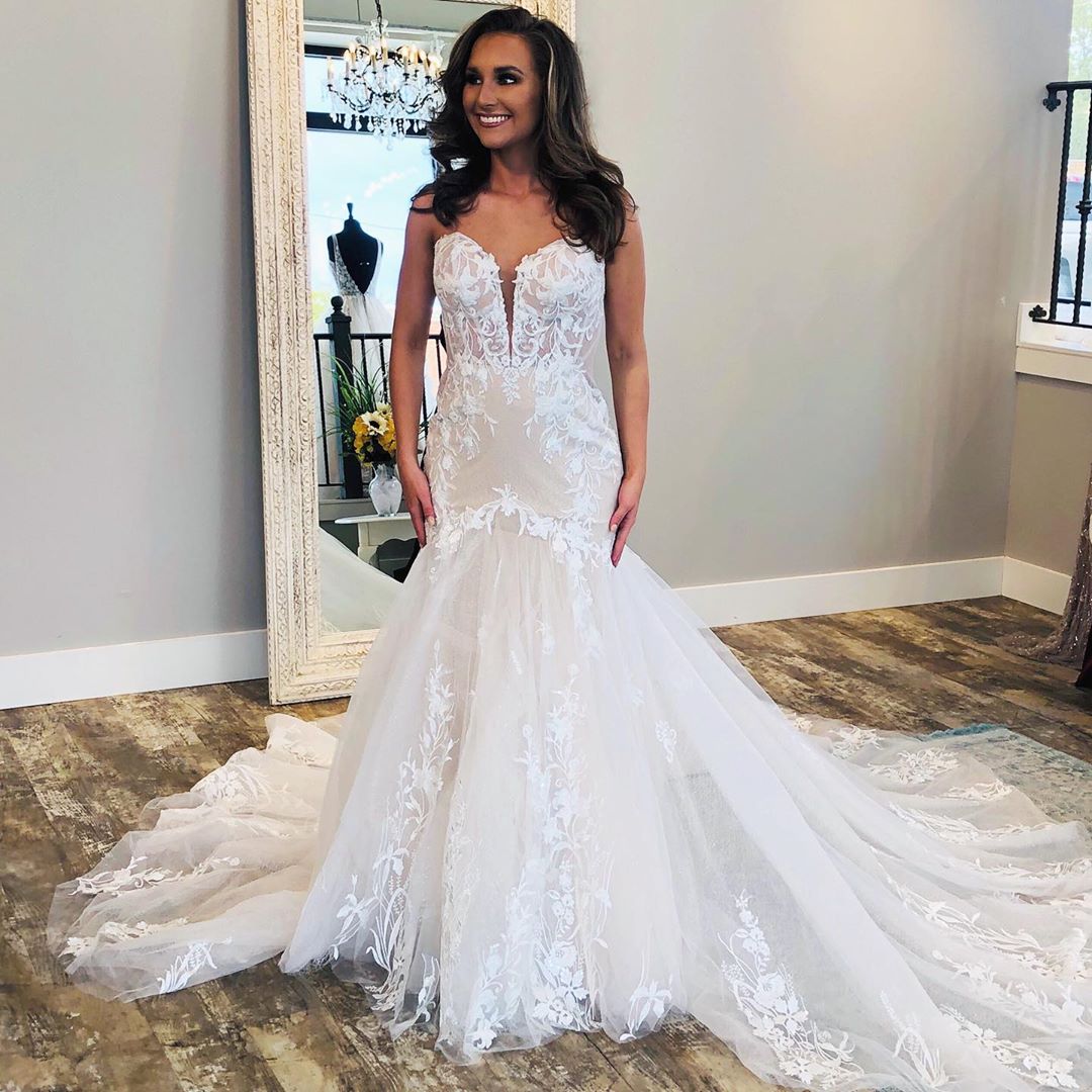 Mermaid Strapless Sleeveless Sweep / Brush Train Bridal Gown With Appliques 3