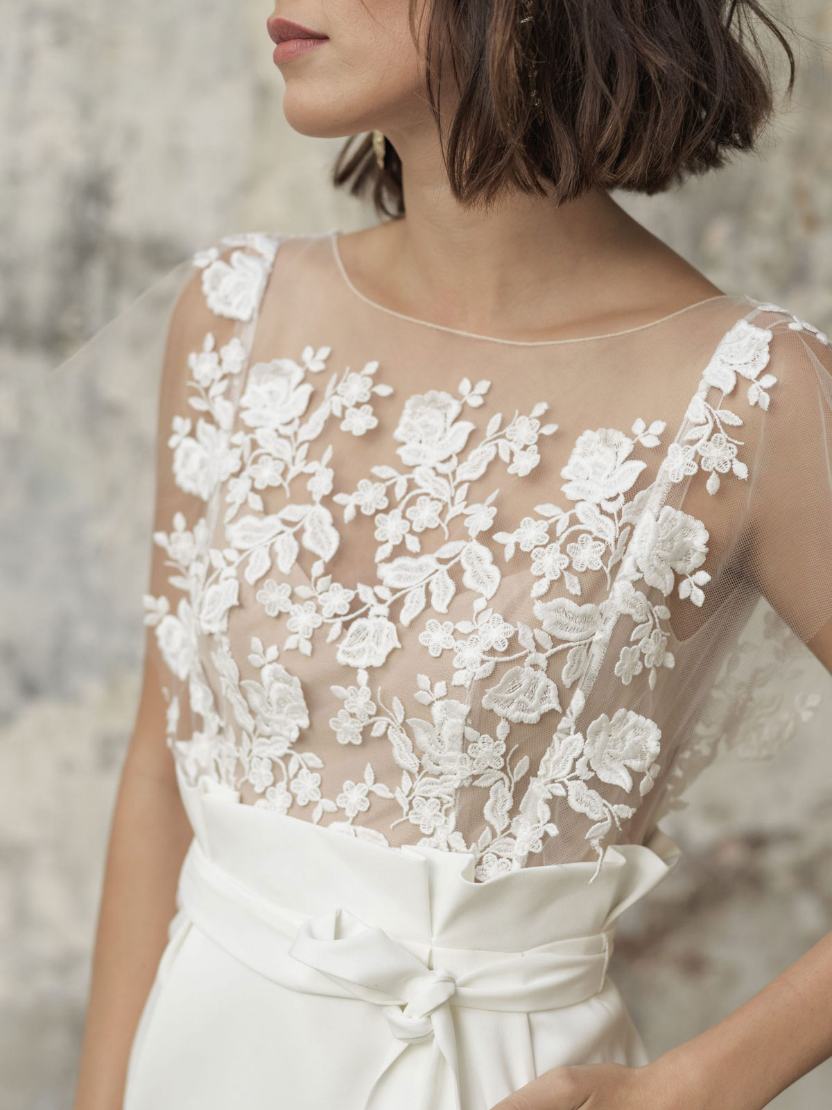 Column Short Sleeves Lace Wedding Gown With Ruffles 3