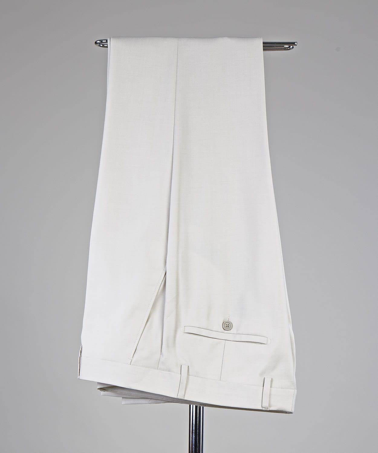 White Double Breasted Men Suit with Peaked Lapel 4