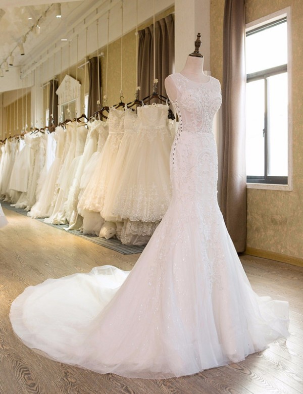 Mermaid Scoop Neck Sleeveless Court Train Bridal Gown With Beading 3