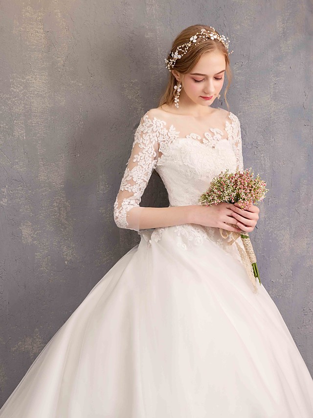 Ball Gown Half-Sleeves Chapel Train Lace Bridal Gown With Lace 4