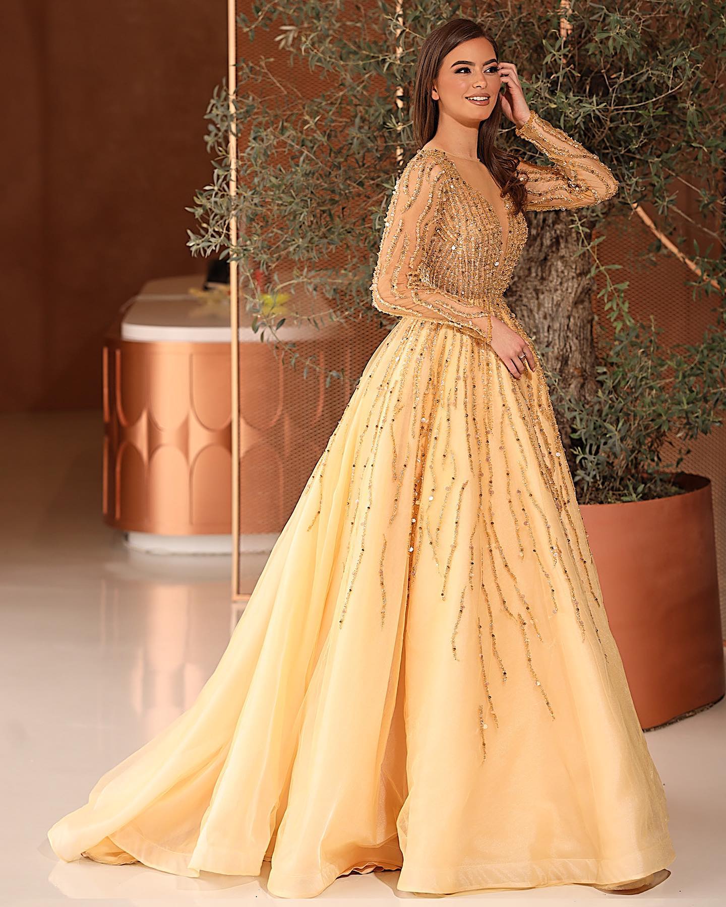 A-line V-neck Long Sleeves Floor-length Tulle Formal Dress With Crystal 2