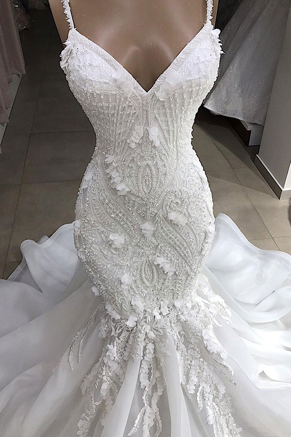 Mermaid Spaghetti Straps V-neck Sleeveless Court Train Tulle Bridal Gown With Lace 3