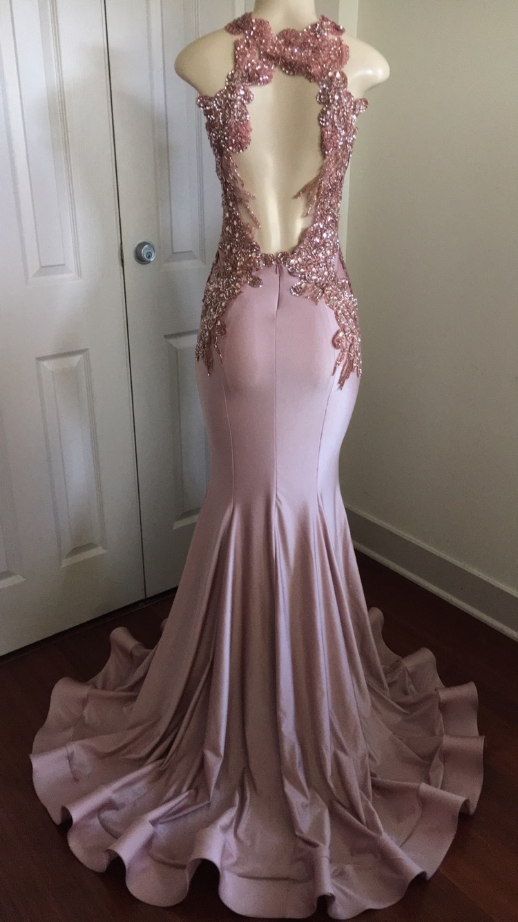 Mermaid Sleeveless Court Train Formal Dress With Appliques 3