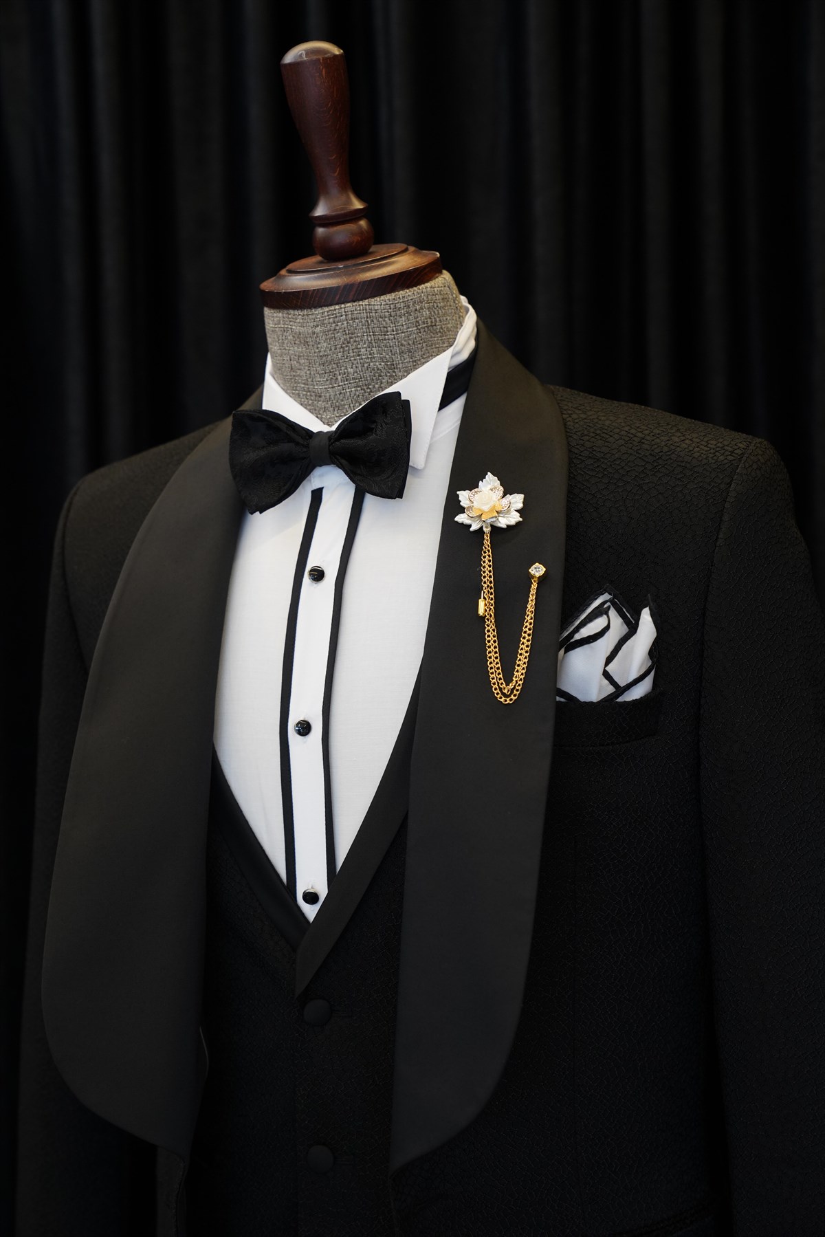 Black Shawl Lapel Wedding Men Suit 2