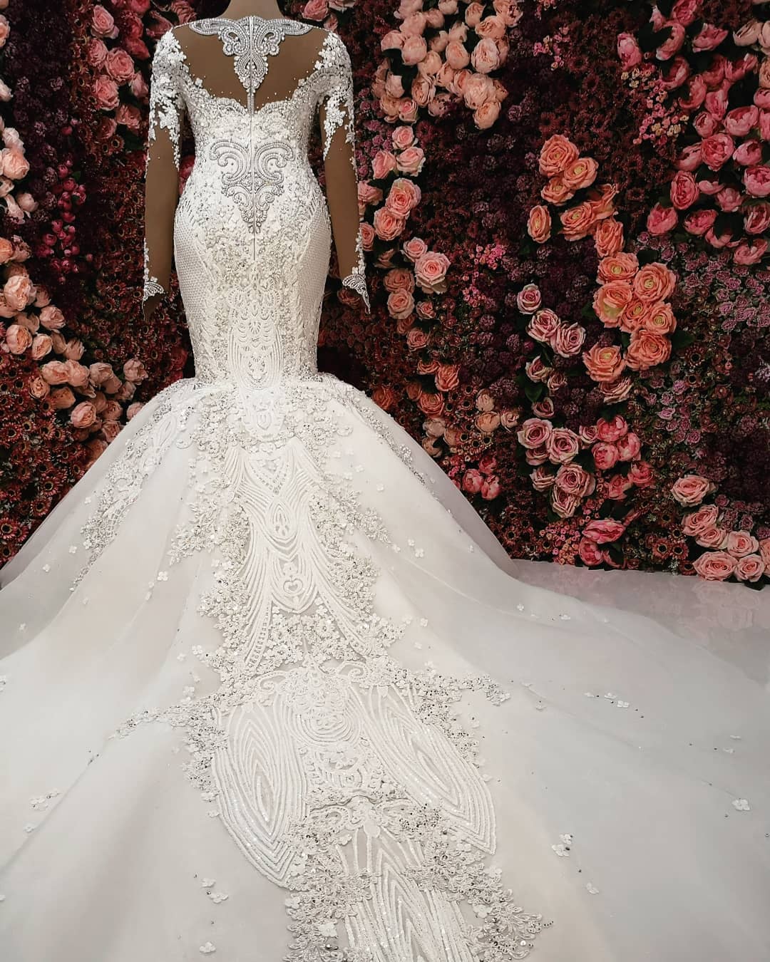 Mermaid V-neck Long Sleeves Chapel Train Bridal Gown With Crystal 3