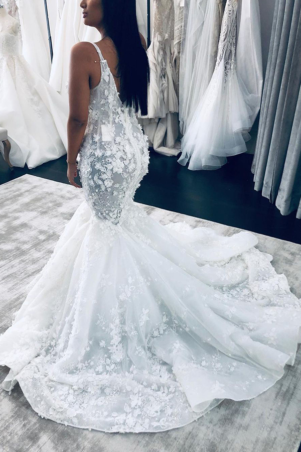 Mermaid V-neck Sleeveless Cathedral Train Tulle Bridal Gown With Lace 2