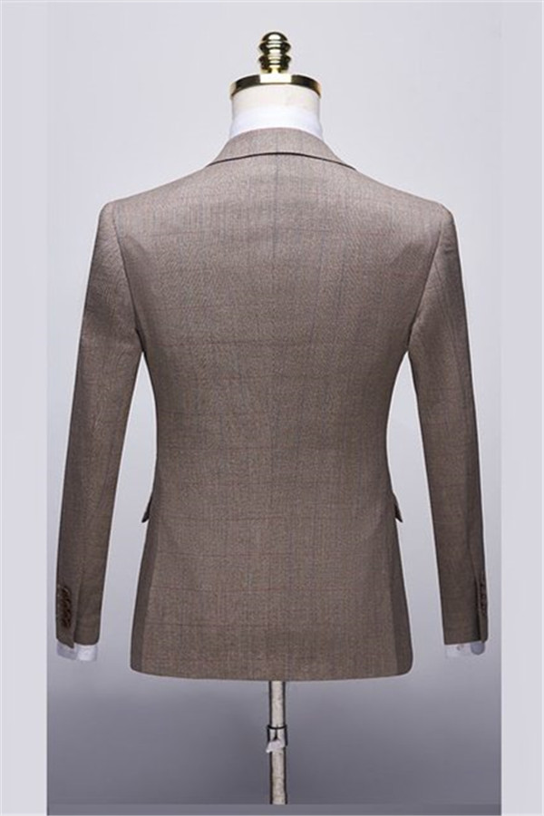 Brown Two-Button Peak Lapel Tuxedos 2