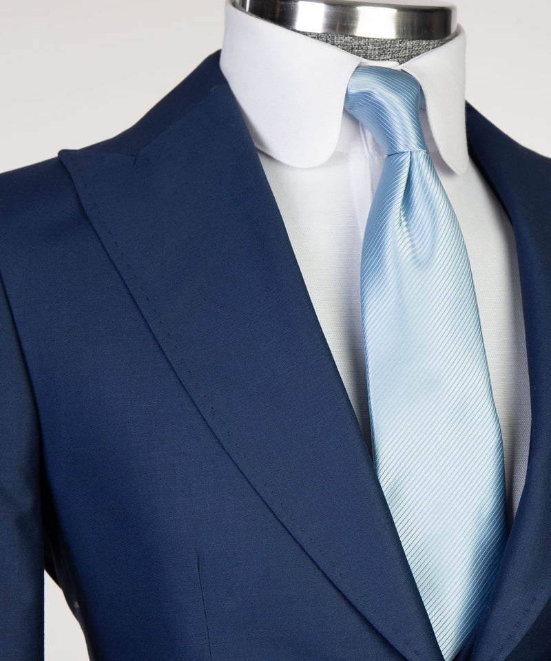Navy Peaked Lapel Business Men Suit 2
