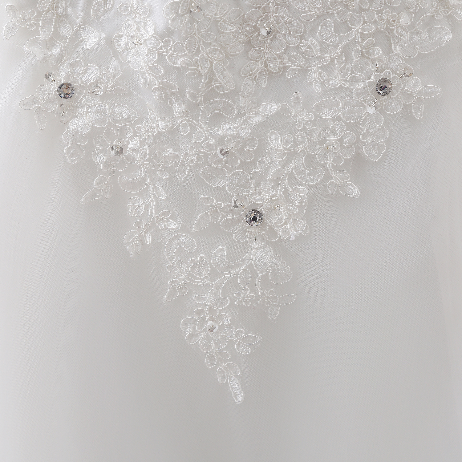 Sweetheart Neck Sleeveless Court Train Tulle Bridal Attire With Lace 3