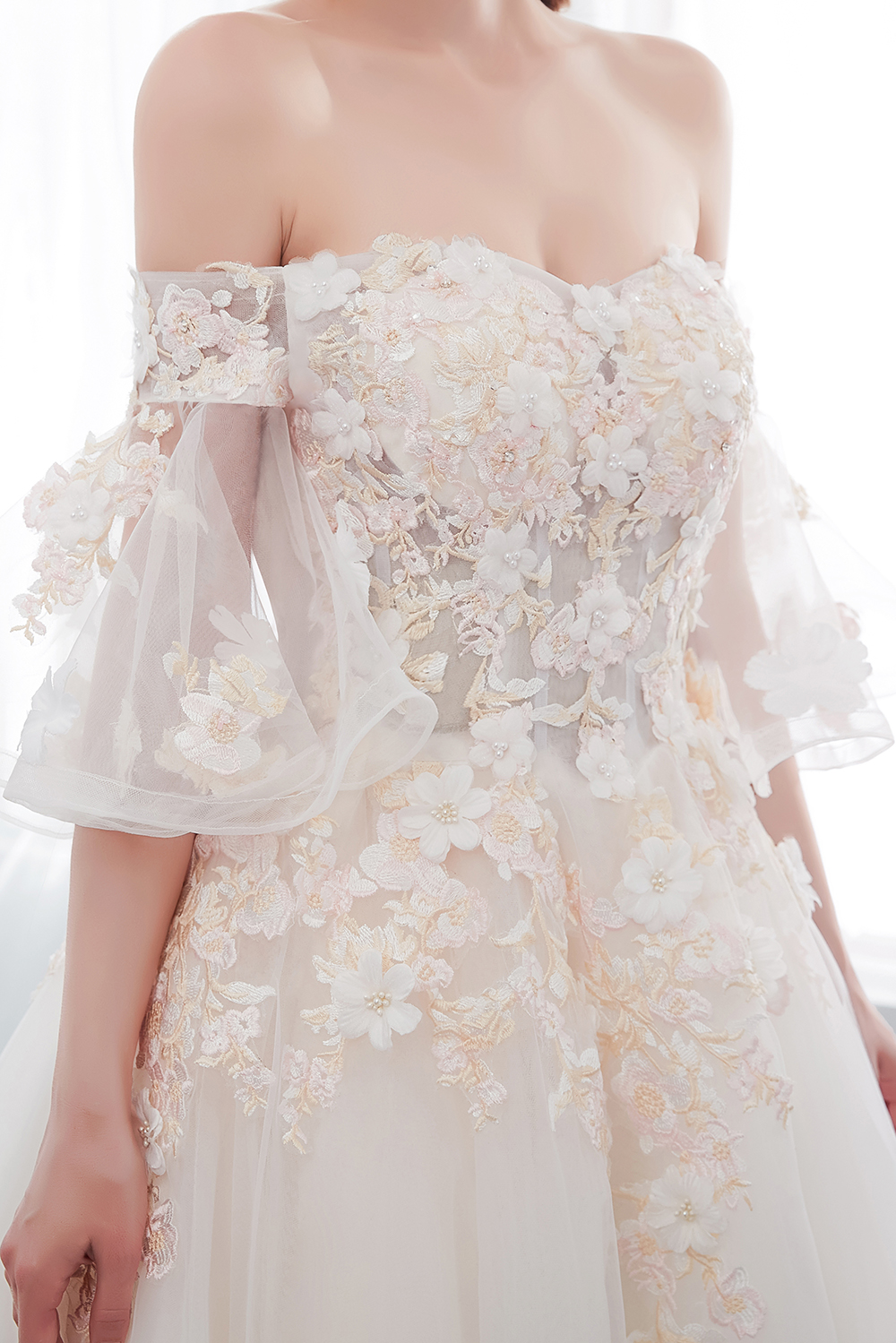 A-line Off-the-shoulder Cap Sleeves Chapel Train Tulle Bridal Attire With Appliques 9