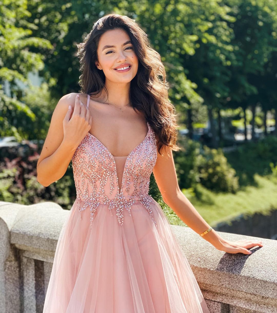 A-line Plunging Neckline Sleeveless Floor-length Tulle Evening Dress With Beading 2