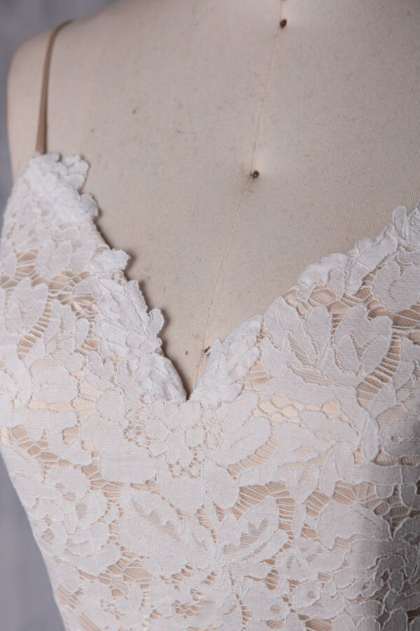 A-line Spaghetti Straps V-neck Sleeveless Floor-length Lace Wedding Dress With Lace 5