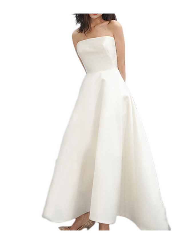 A-line Strapless Sweep / Brush Train Tulle Wedding Gown With Buttons 3