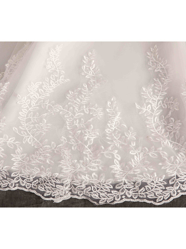 Ball Gown Half-Sleeves Chapel Train Lace Bridal Gown With Lace 8