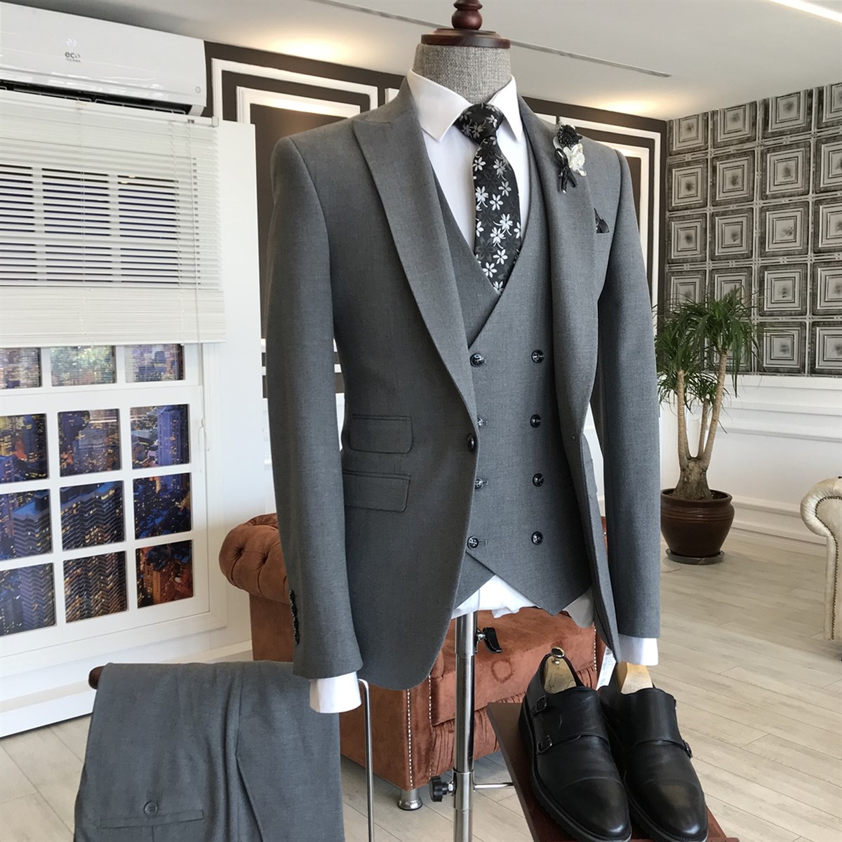 Dark Gray Single Breasted Business Suit 2