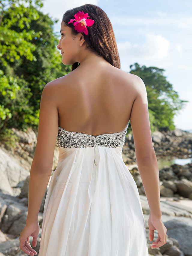 Column Strapless Sweetheart Neck Sweep / Brush Train Tulle Wedding Gown With Beading 5